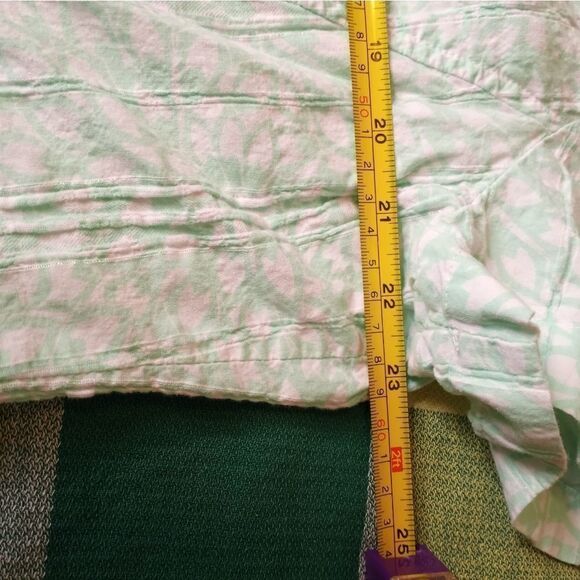 Christopher & Banks Women's Shirt XL Button Up Pockets Print Green White - Picture 5 of 8